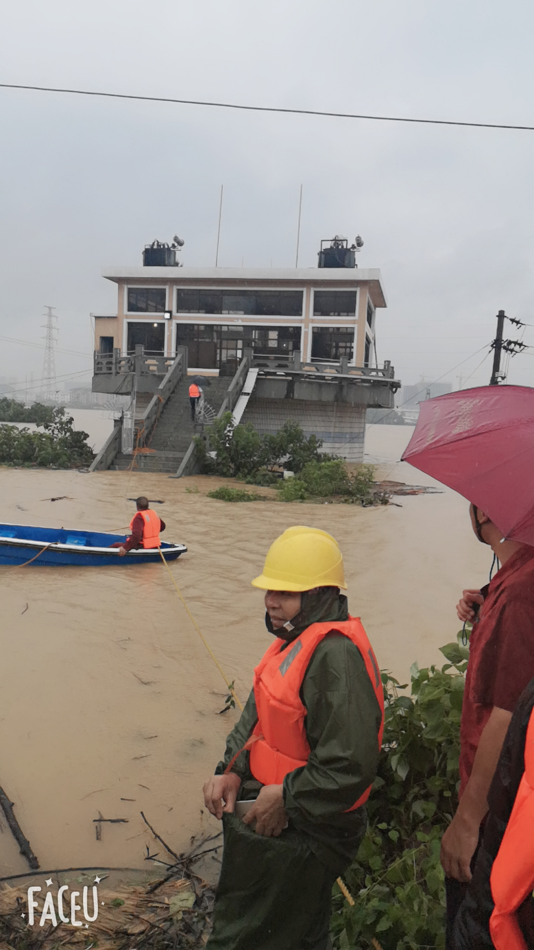 14308-嚴陣以待抗擊洪魔 確保全廠生產(chǎn)供水1.png 14308-嚴陣以待抗擊洪魔 確保全廠生產(chǎn)供水1.png
